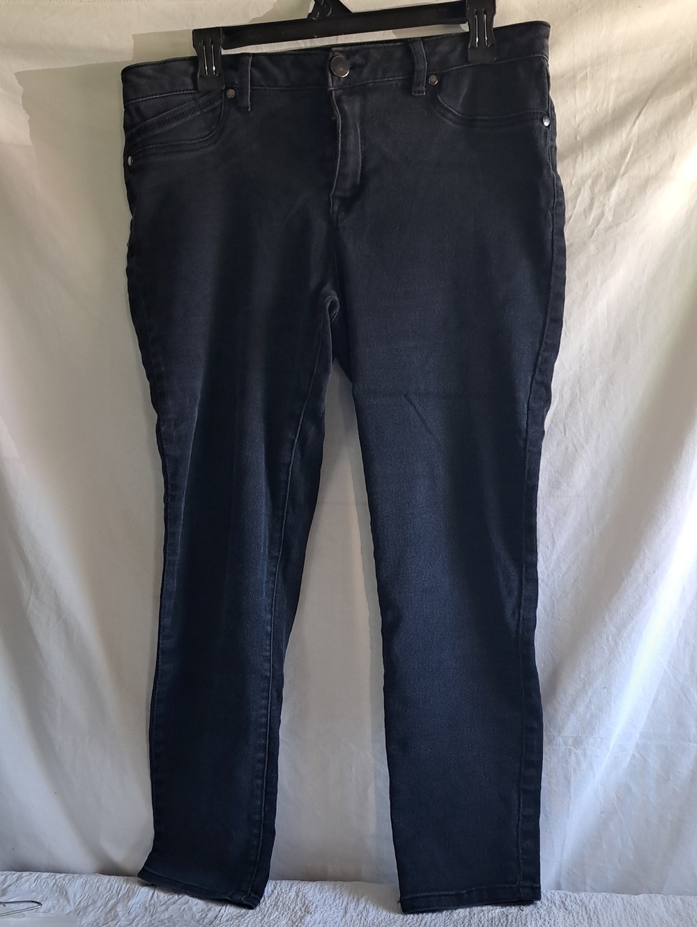 Women's Dark Wash Black Skinny Jeans